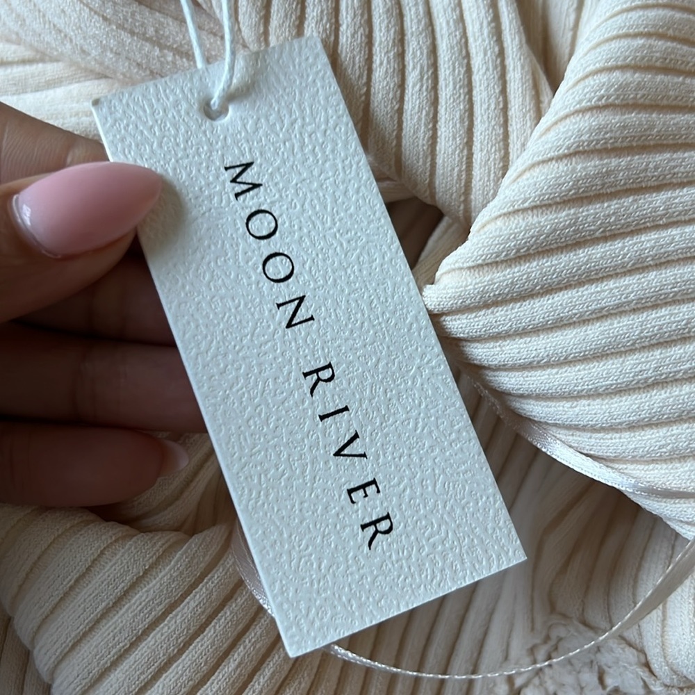 Moon River Ribbed Halter Dress - Picture 8 of 10